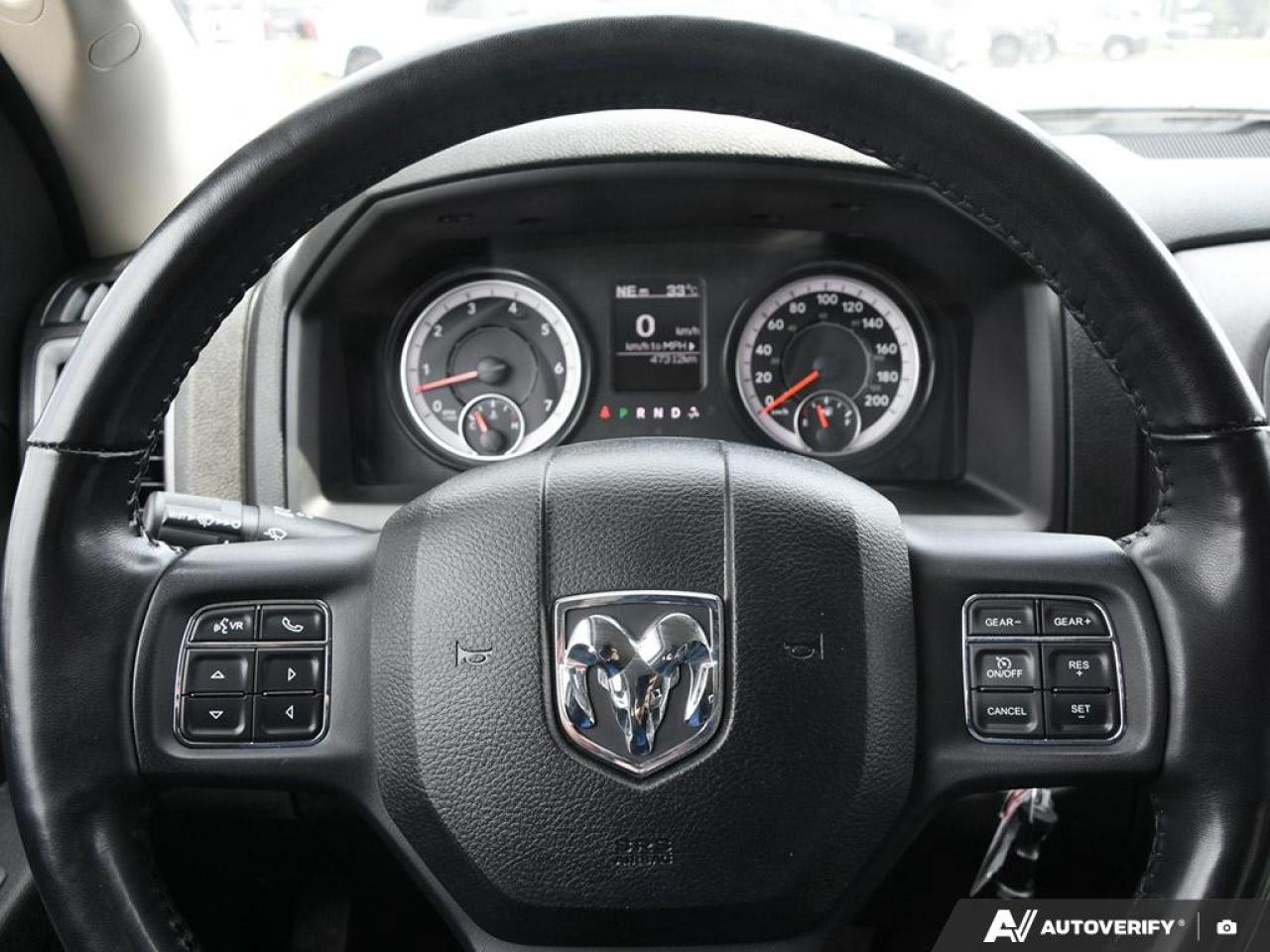 2022 RAM 1500 Classic EXPRESS 4X4 CREW CAB 5'7" BOX Photo