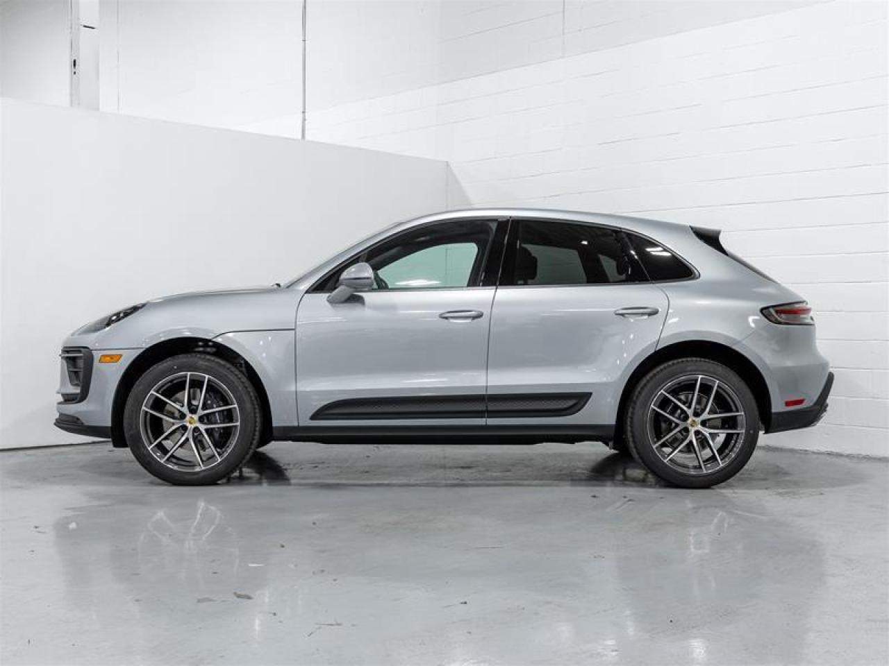 2025 Porsche Macan  Photo