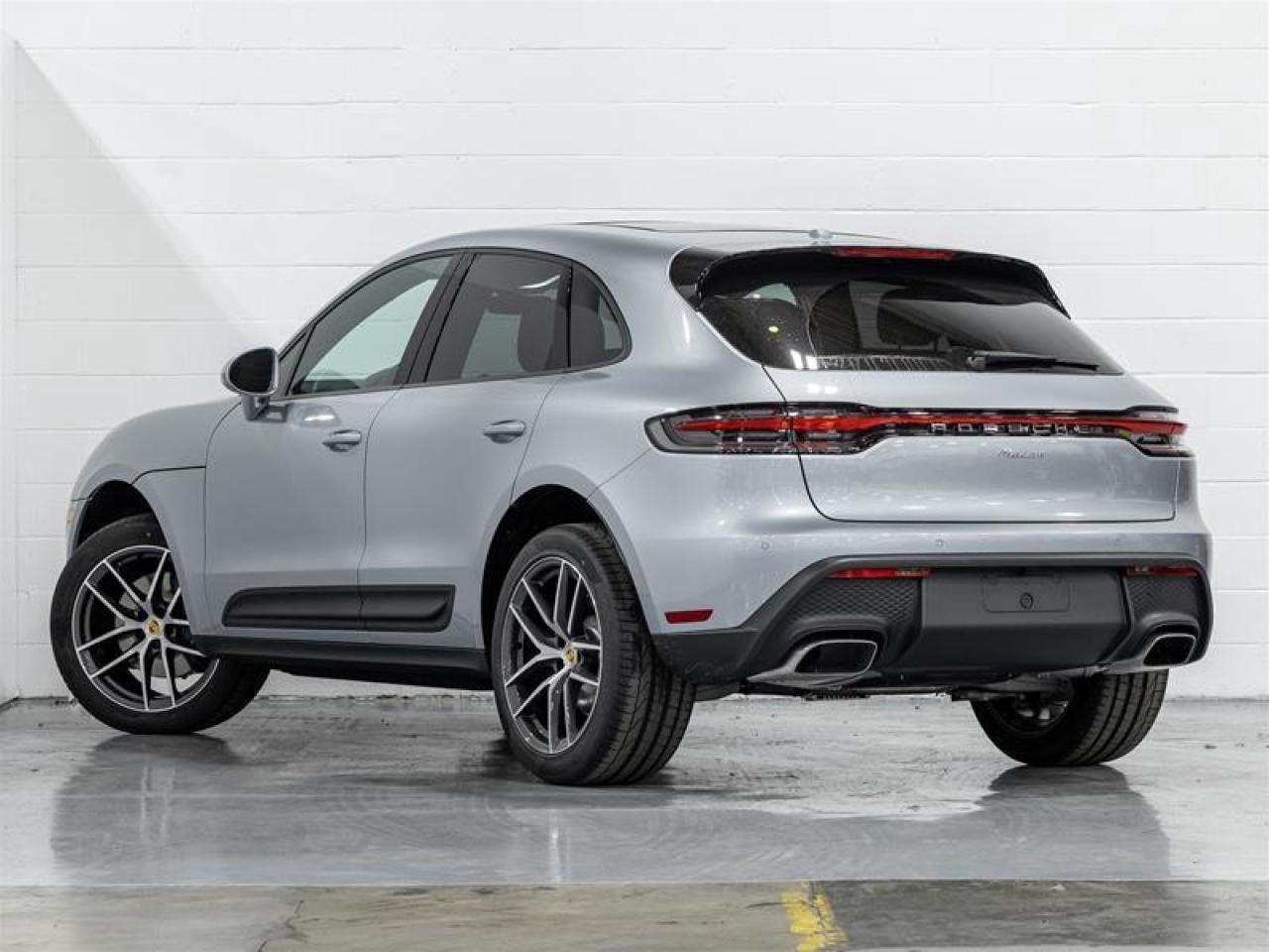 2025 Porsche Macan  Photo