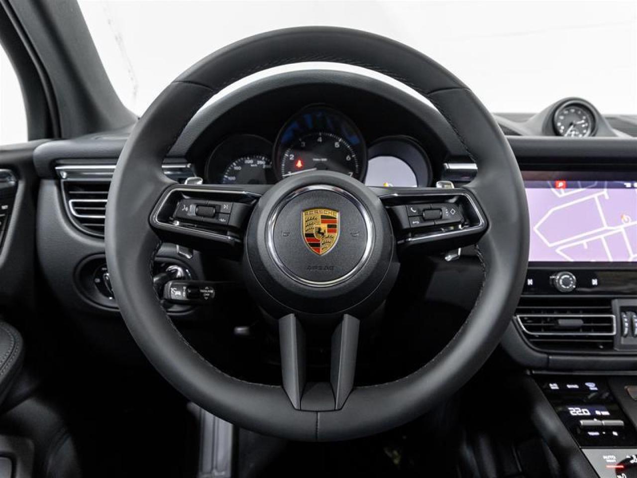 2025 Porsche Macan  Photo