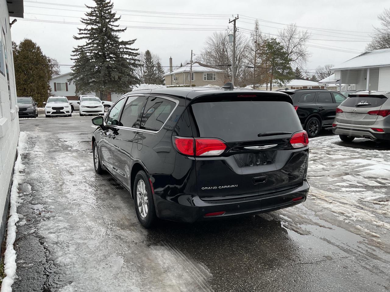 2024 Chrysler Grand Caravan SXT Front-Wheel Drive Passenger Van Photo