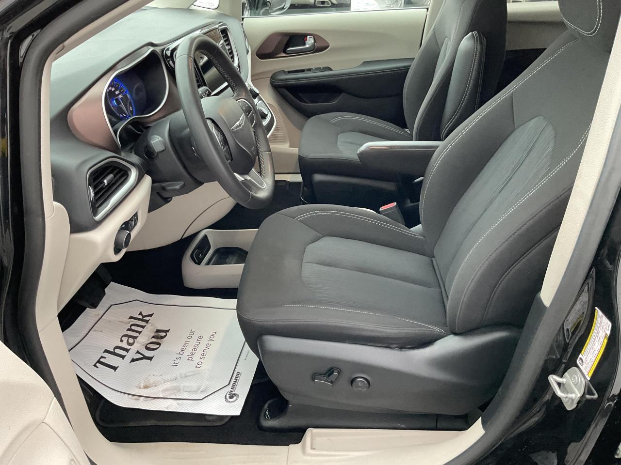 2024 Chrysler Grand Caravan SXT Front-Wheel Drive Passenger Van Photo