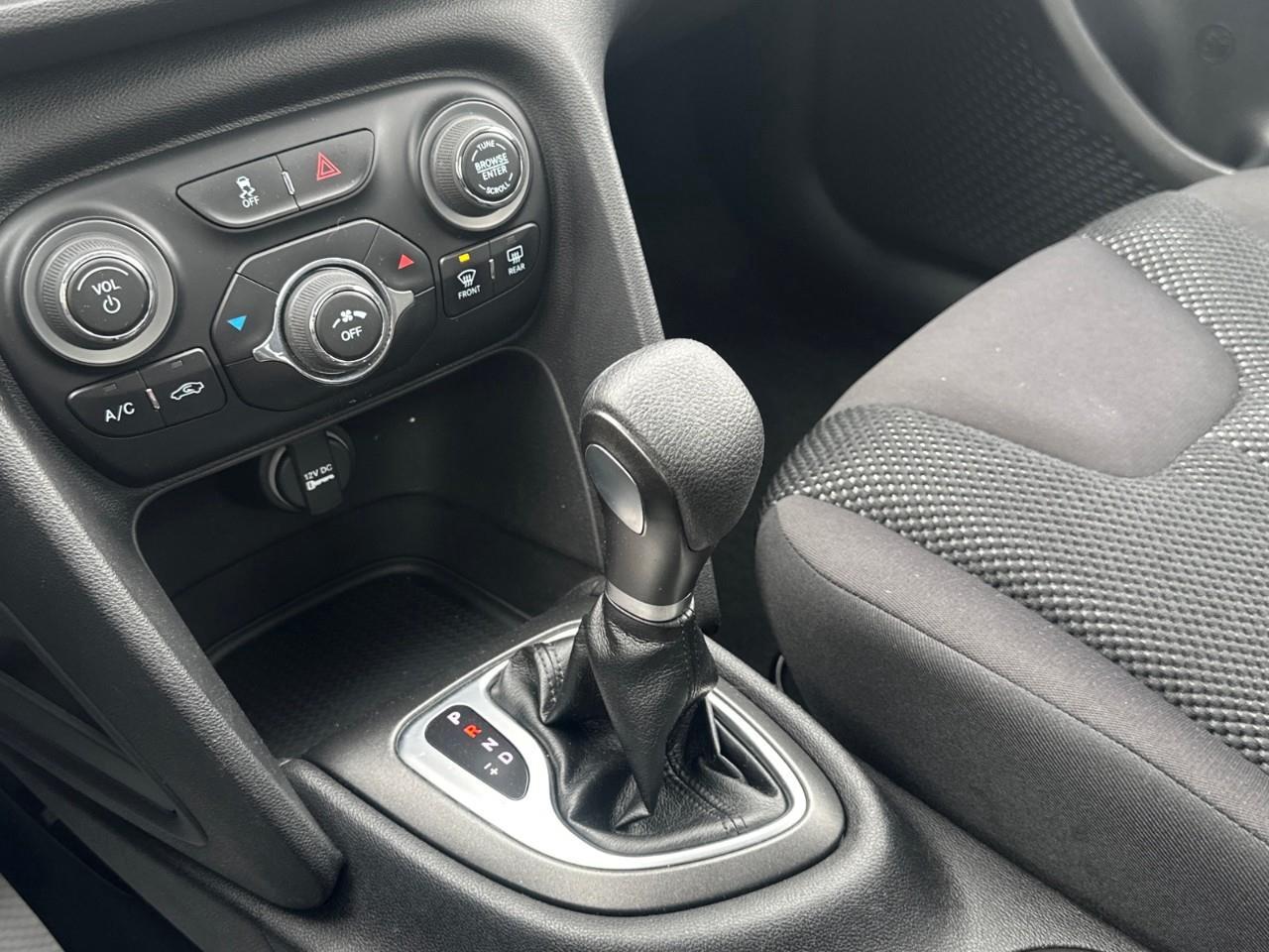 2014 Dodge Dart AERO 4dr Sedan Photo