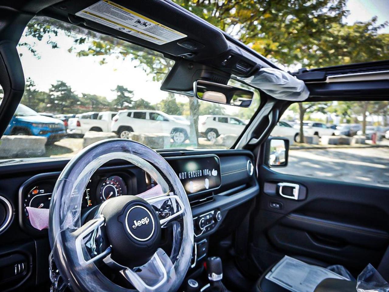 2025 Jeep Wrangler  Photo