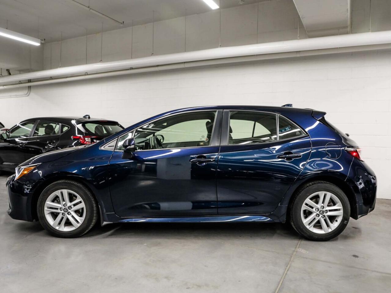 2021 Toyota Corolla Hatchback  Photo3