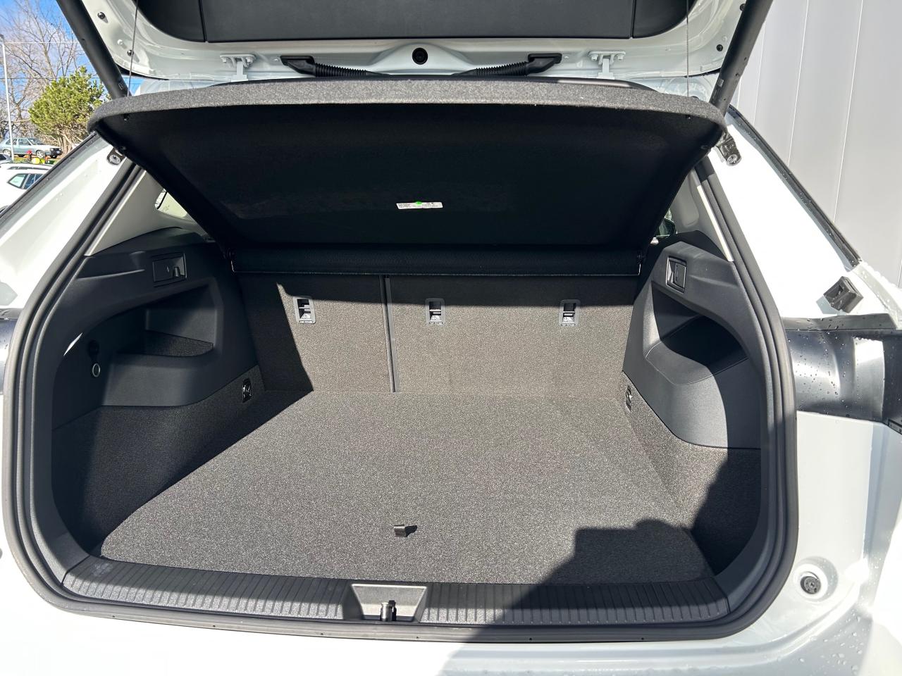 2026 Volkswagen Tiguan Comfortline 4dr All-wheel Drive 4MOTION Photo4