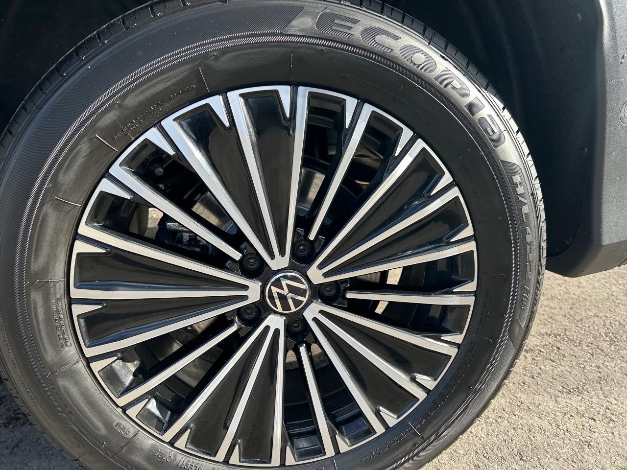 2026 Volkswagen Tiguan Comfortline 4dr All-wheel Drive 4MOTION Photo