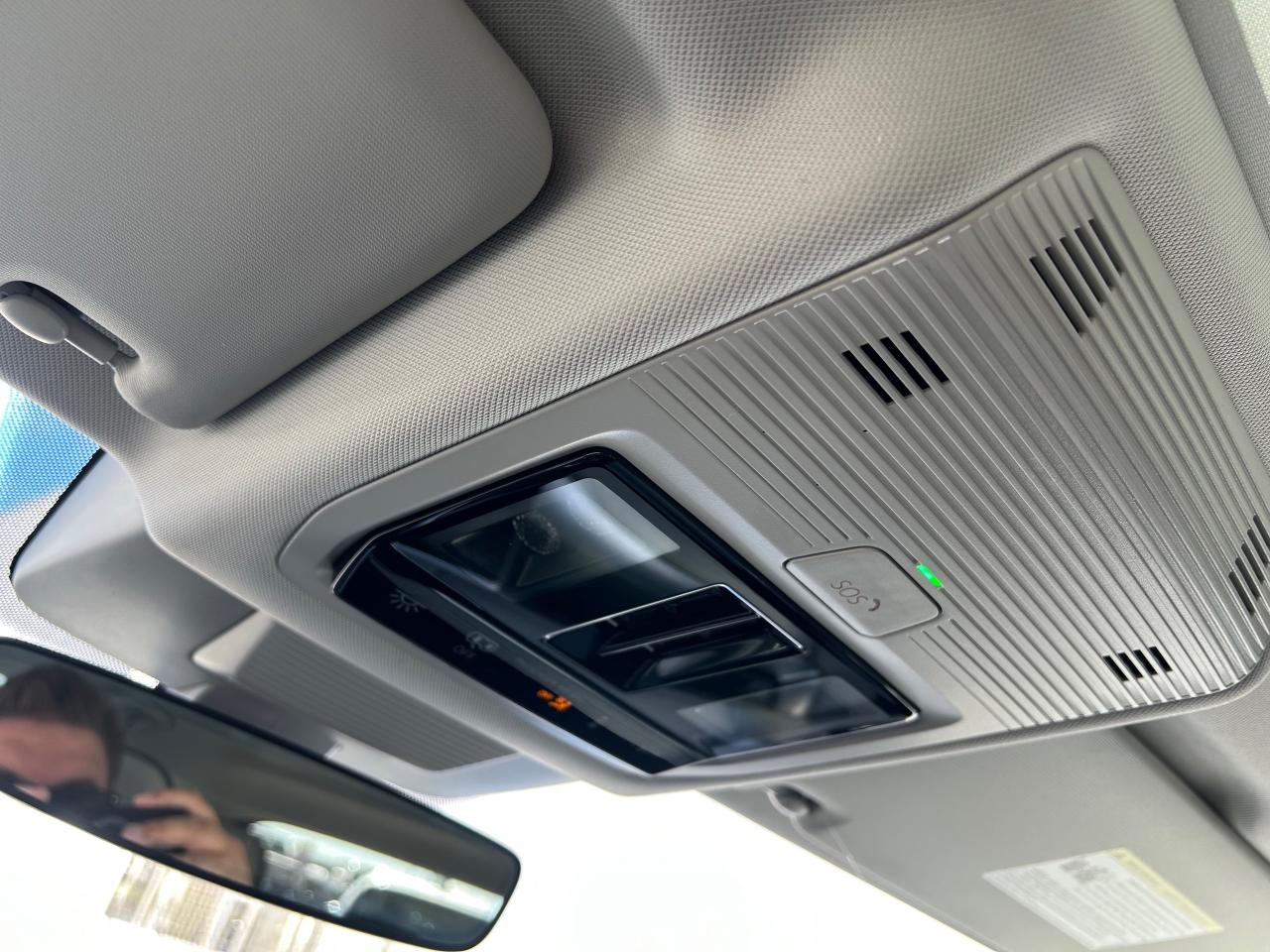 2026 Volkswagen Tiguan Comfortline 4dr All-wheel Drive 4MOTION Photo