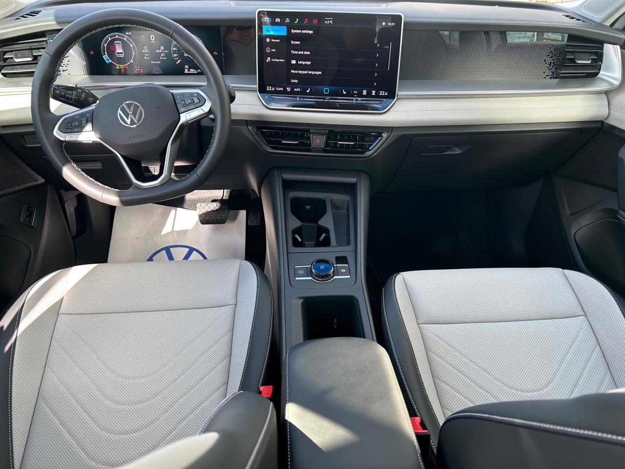 2026 Volkswagen Tiguan Comfortline 4dr All-wheel Drive 4MOTION Photo