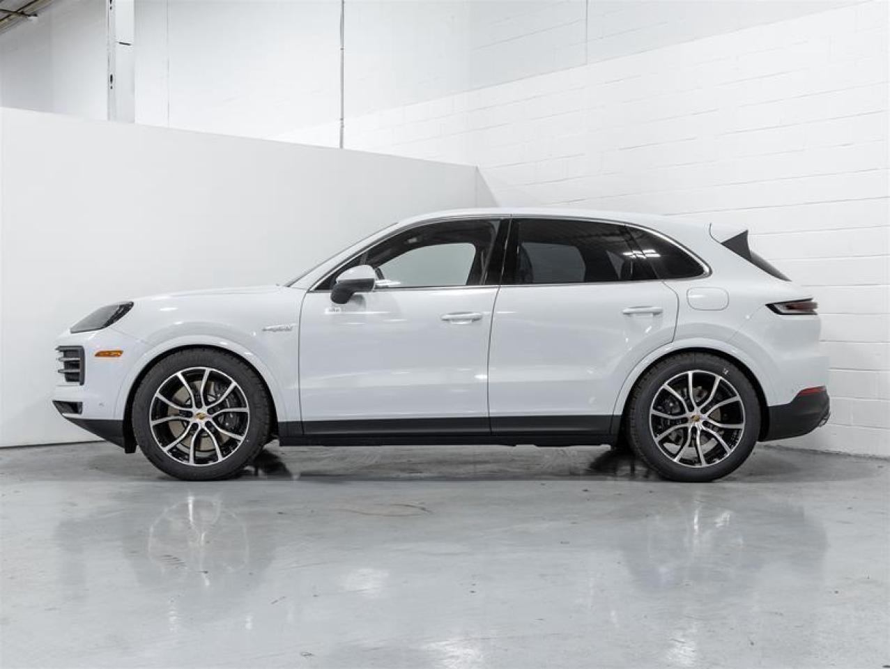 2025 Porsche Cayenne  Photo