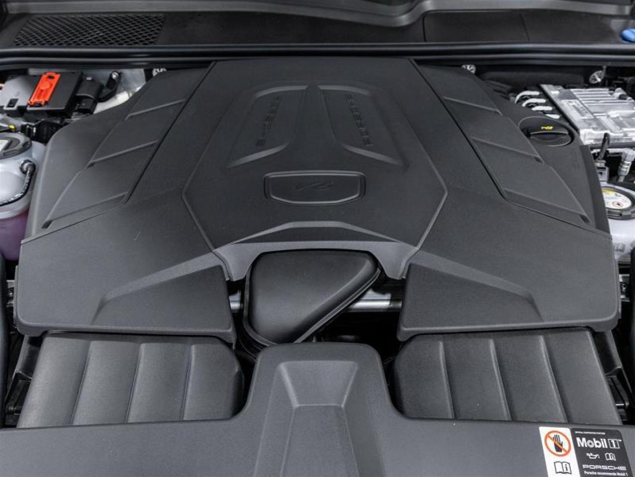 2025 Porsche Cayenne  Photo