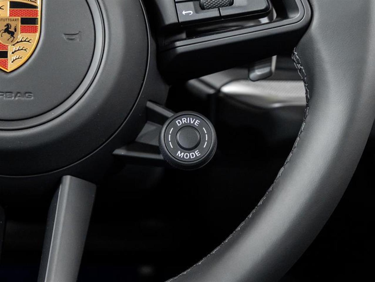 2025 Porsche Cayenne  Photo