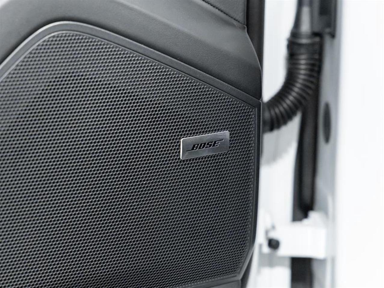 2025 Porsche Cayenne  Photo