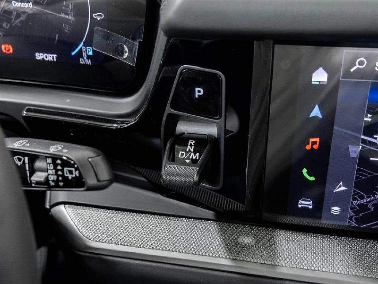 2025 Porsche Cayenne  Photo