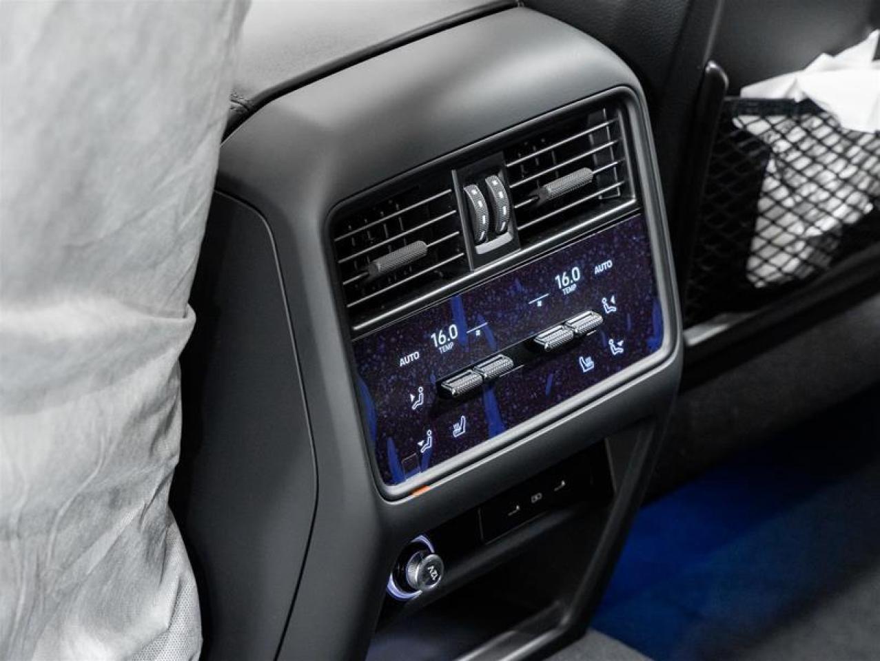 2025 Porsche Cayenne  Photo