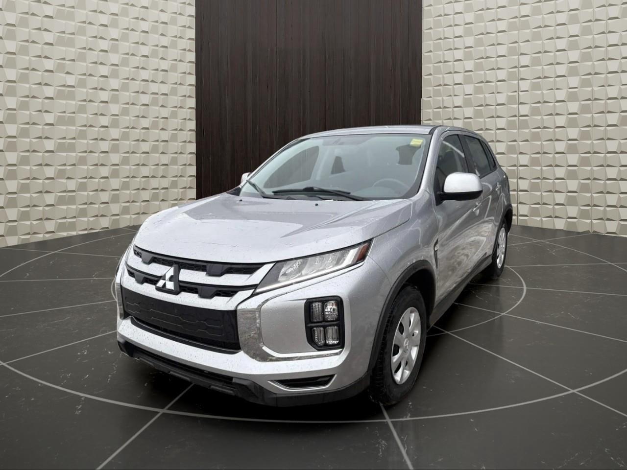 2023 Mitsubishi RVR ES 4dr AWC Photo
