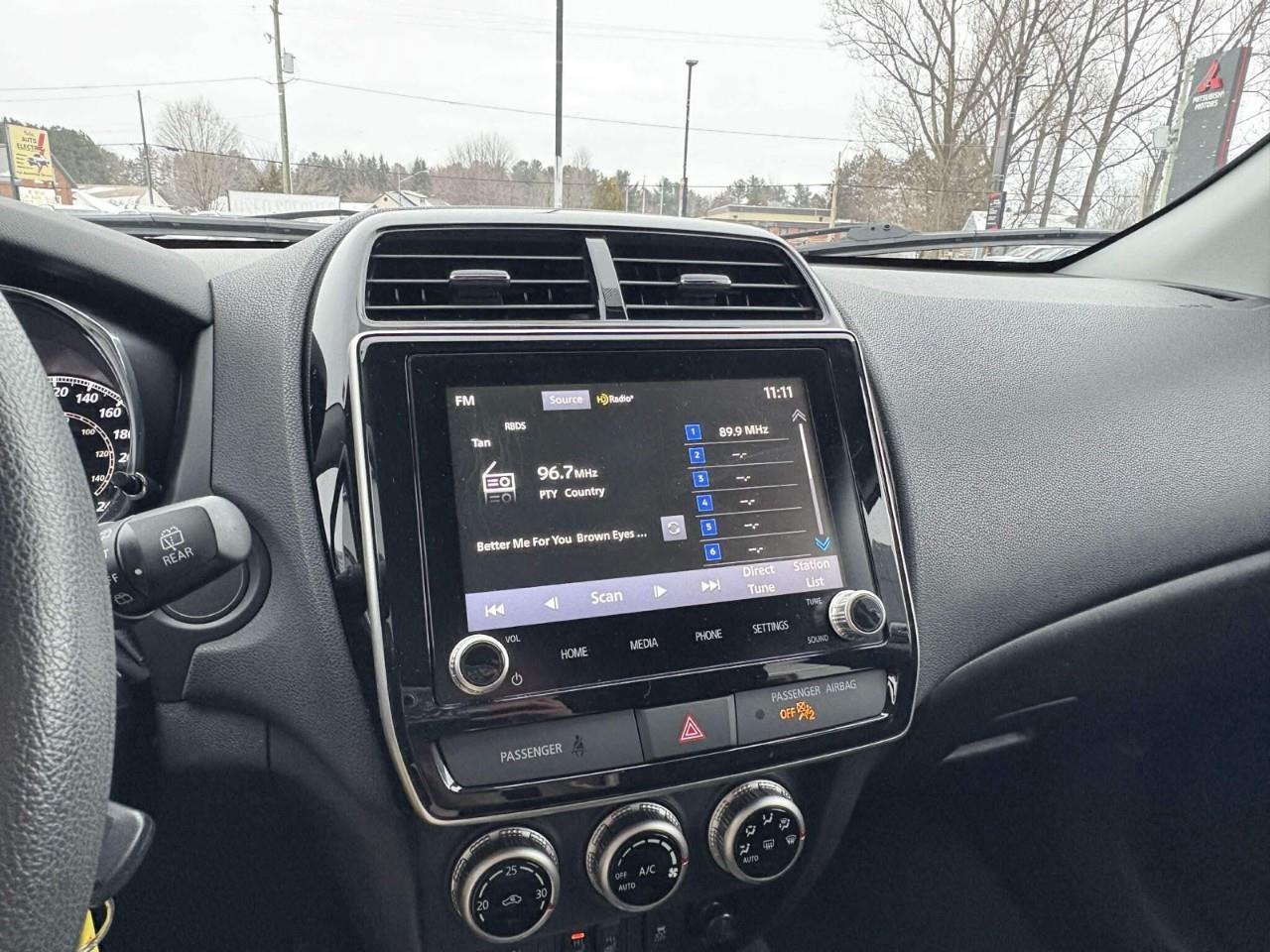 2023 Mitsubishi RVR ES 4dr AWC Photo