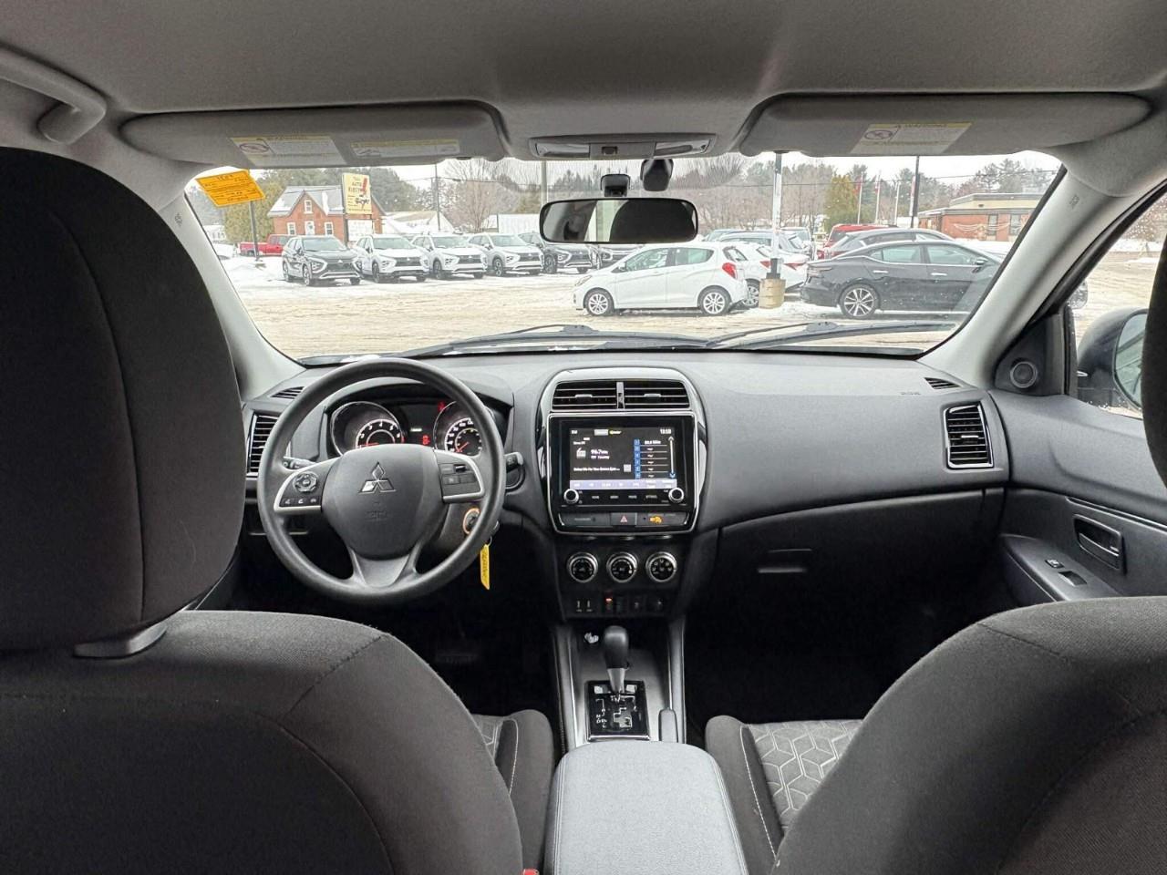 2023 Mitsubishi RVR ES 4dr AWC Photo