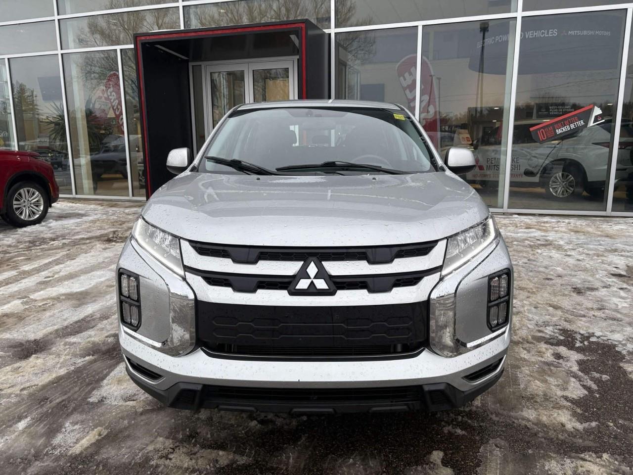 2023 Mitsubishi RVR ES 4dr AWC Photo