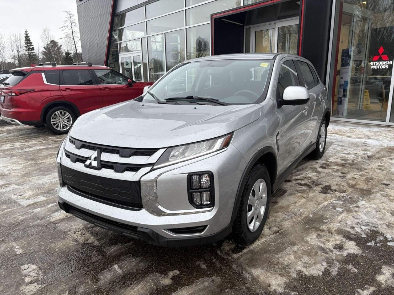 2023 Mitsubishi RVR ES 4dr AWC Photo
