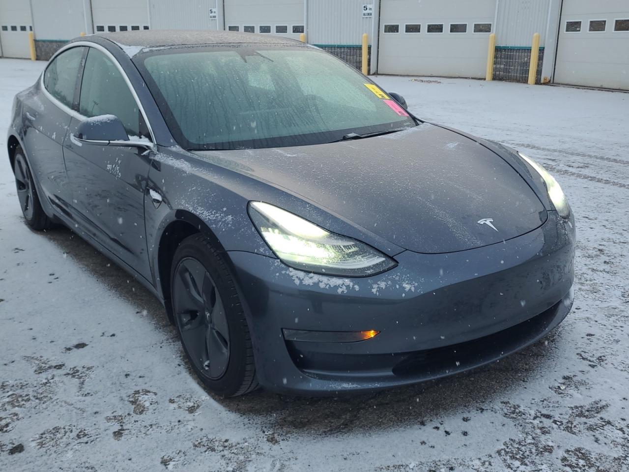 2020 Tesla Model 3 SR+ I OVER 100 TESLAS EVSUPERSTORE.CA Photo3