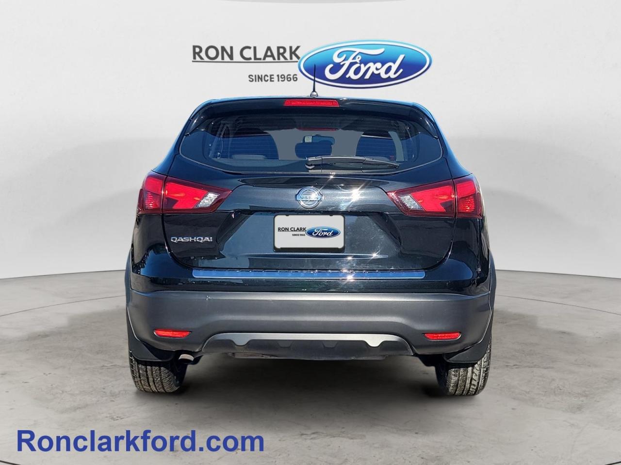 2018 Nissan Qashqai S (CVT) 4dr Front-Wheel Drive Photo