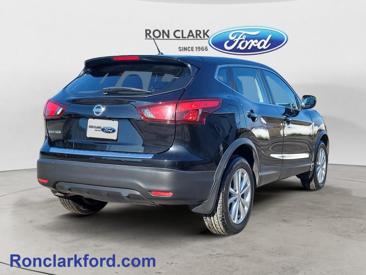 2018 Nissan Qashqai S (CVT) 4dr Front-Wheel Drive Photo