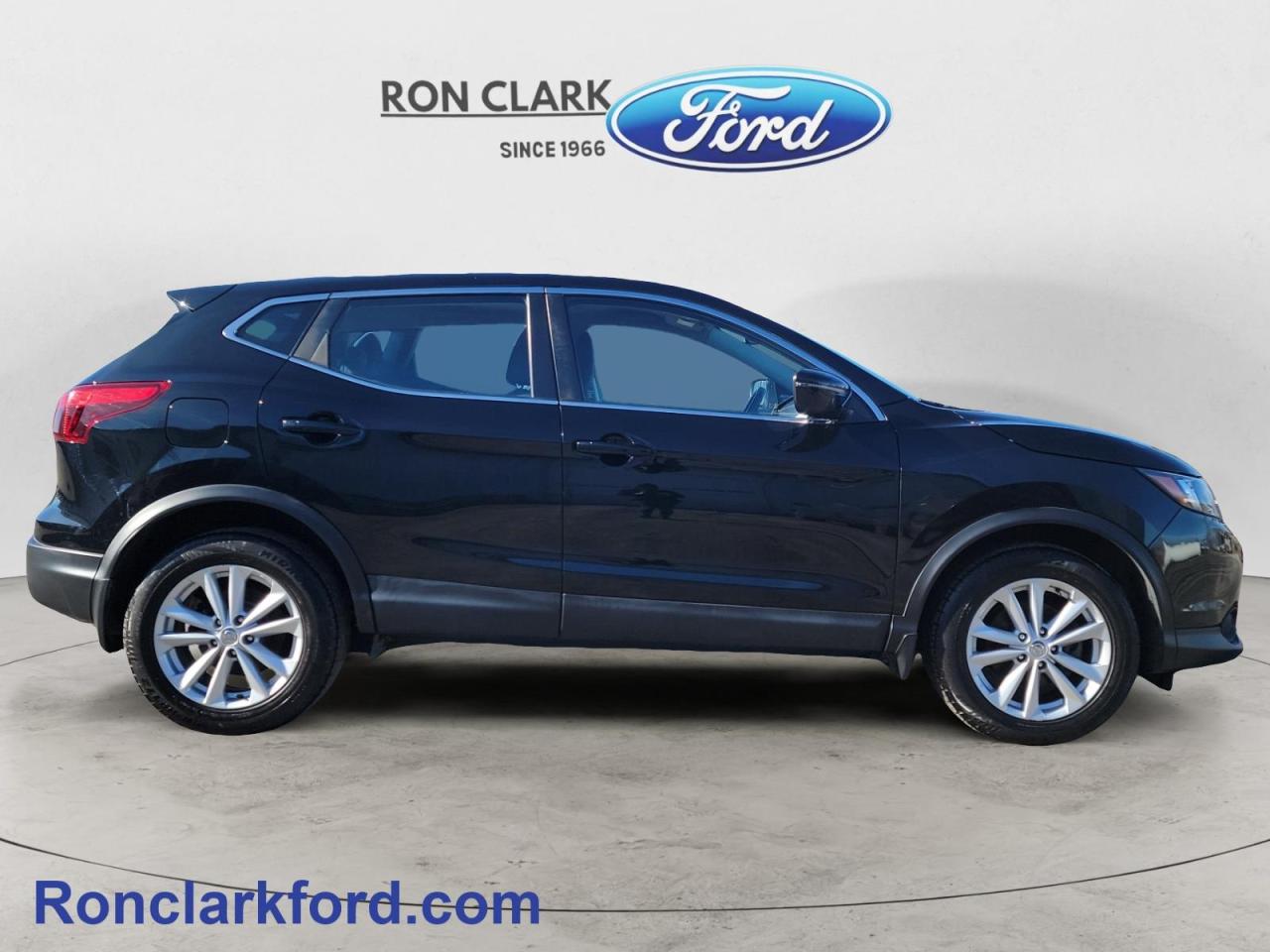 2018 Nissan Qashqai S (CVT) 4dr Front-Wheel Drive Photo