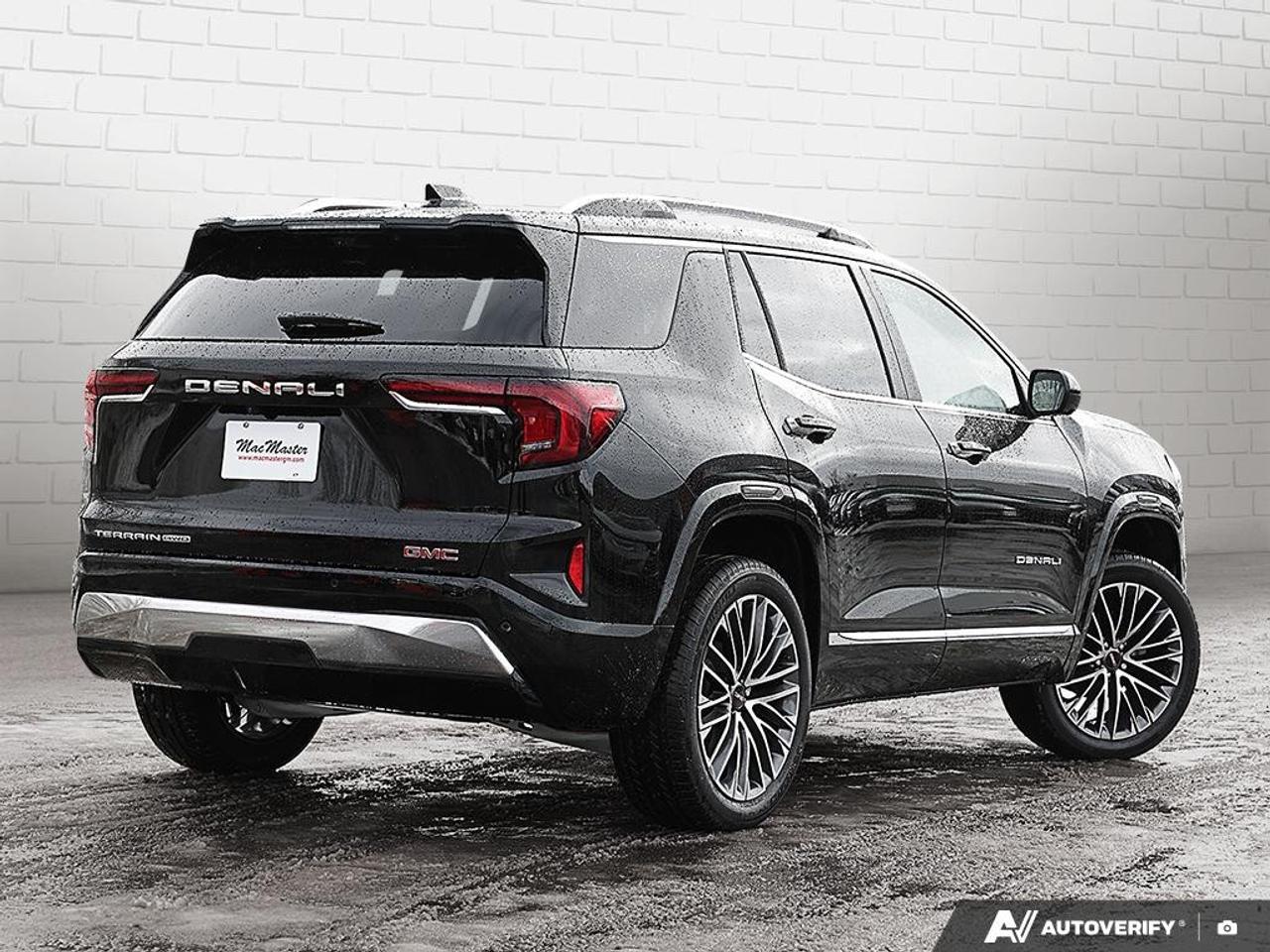 2026 GMC Terrain AWD Denali Photo4