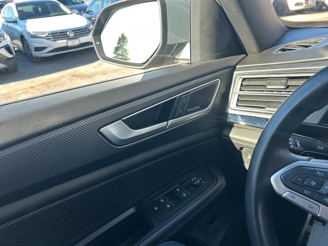 2024 Volkswagen Atlas Cross Sport 2.0 TSI Execline 4dr All-Wheel Drive 4MOTION Photo