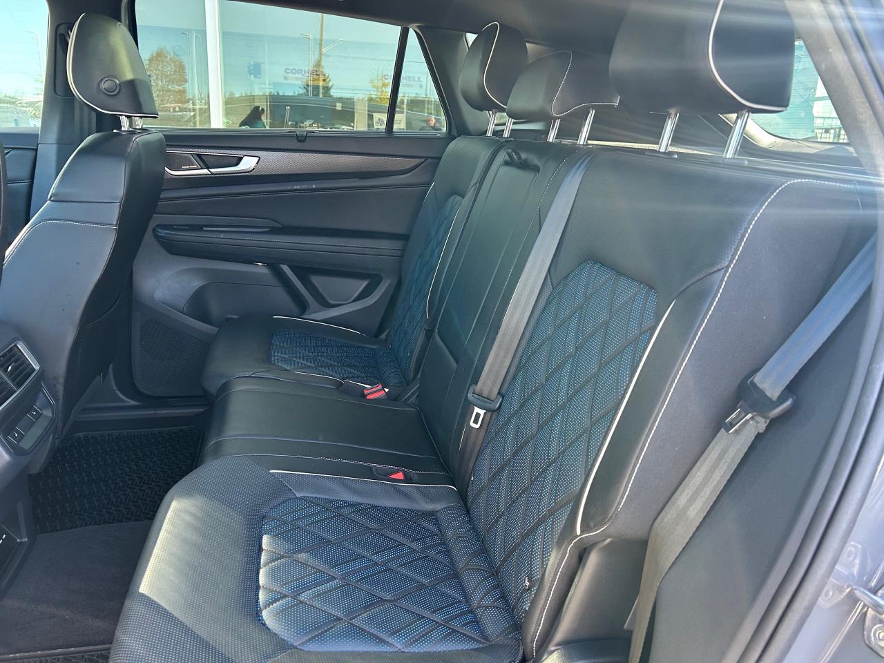 2024 Volkswagen Atlas Cross Sport 2.0 TSI Execline 4dr All-Wheel Drive 4MOTION Photo