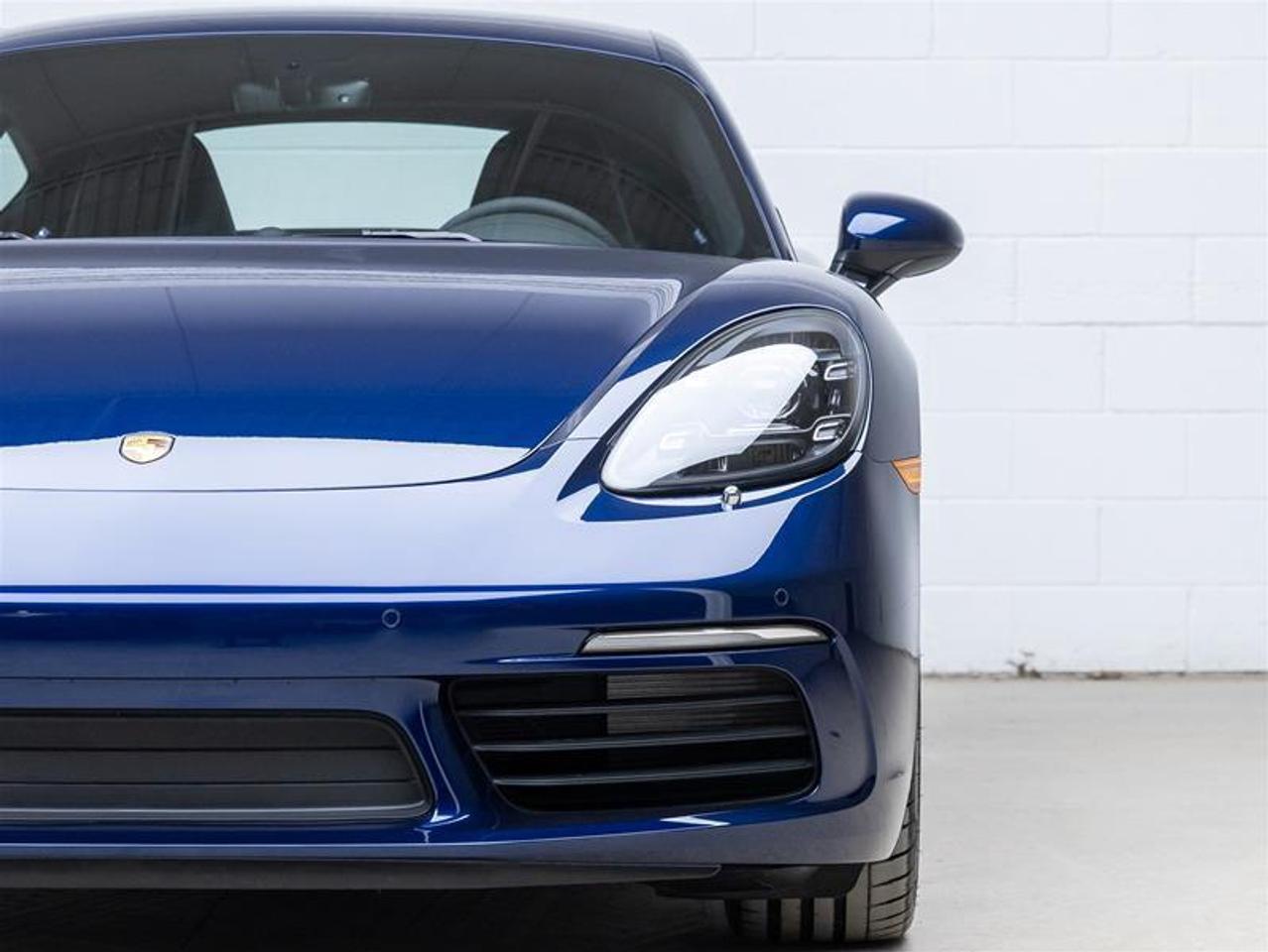 2025 Porsche 718 Cayman  Photo