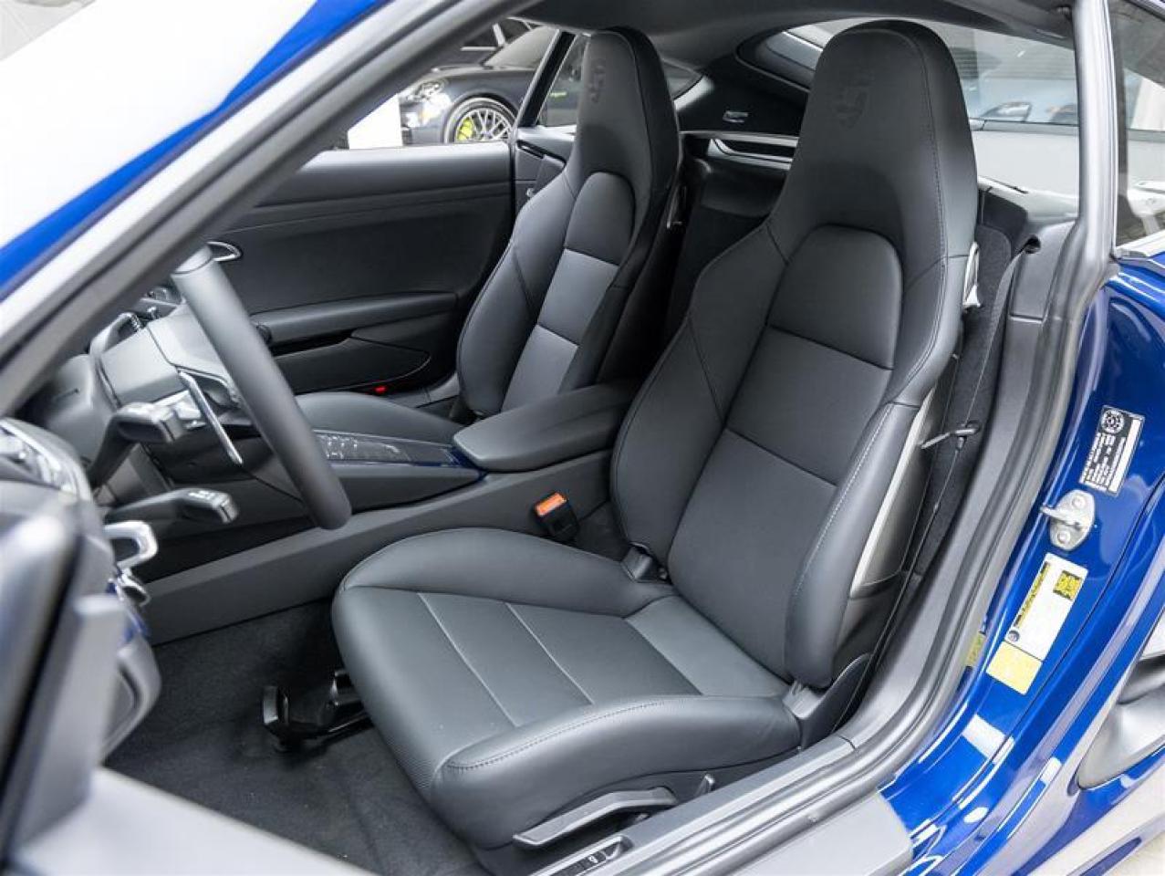 2025 Porsche 718 Cayman  Photo