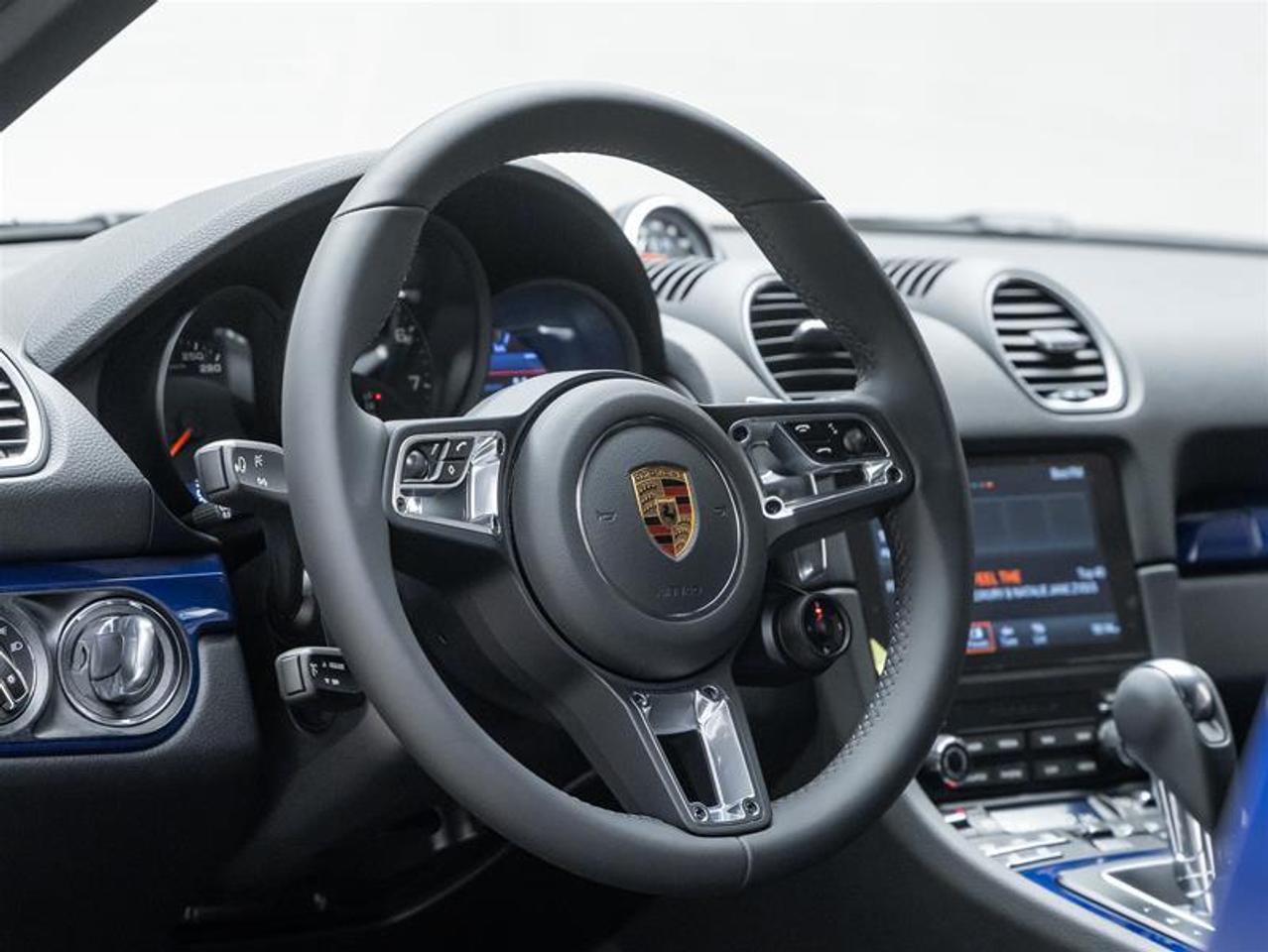 2025 Porsche 718 Cayman  Photo