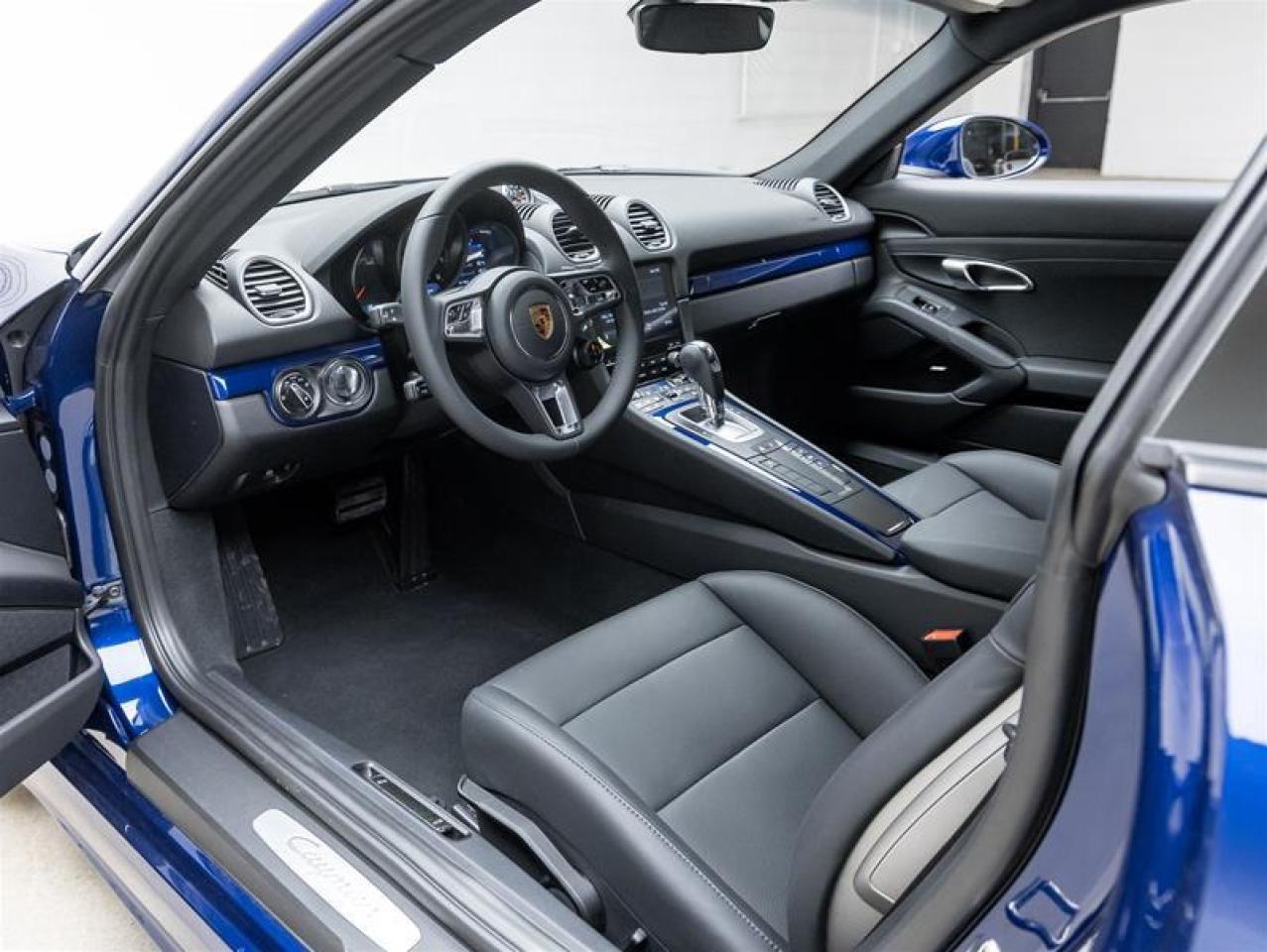 2025 Porsche 718 Cayman  Photo