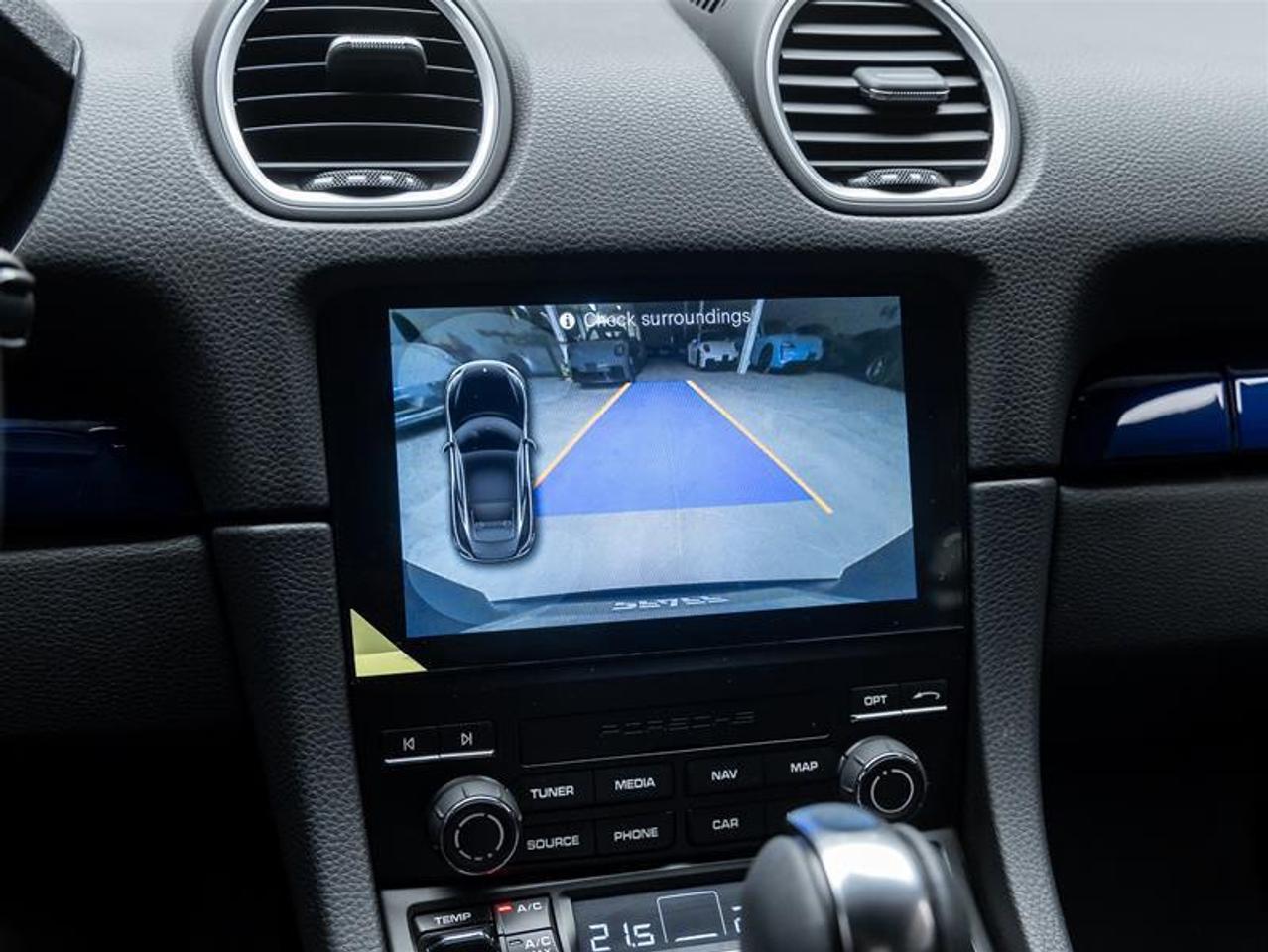 2025 Porsche 718 Cayman  Photo