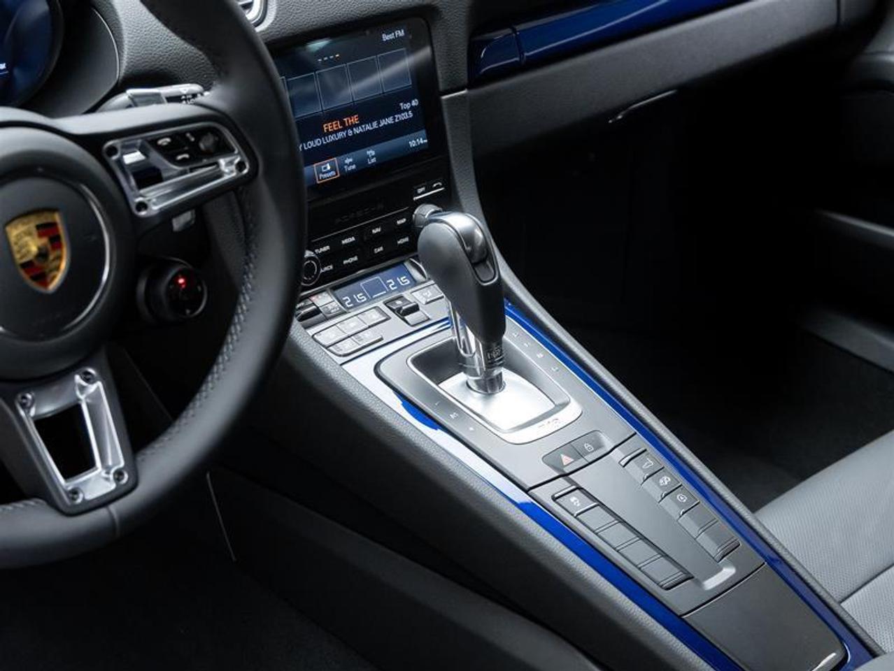 2025 Porsche 718 Cayman  Photo