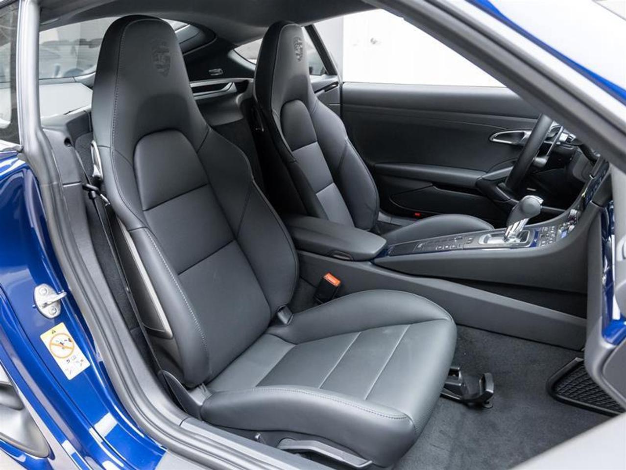 2025 Porsche 718 Cayman  Photo