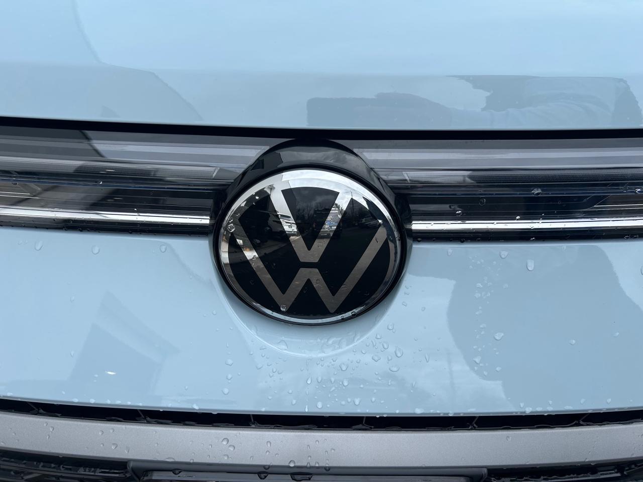 2026 Volkswagen Taos Highline 4dr All-Wheel Drive 4MOTION Photo