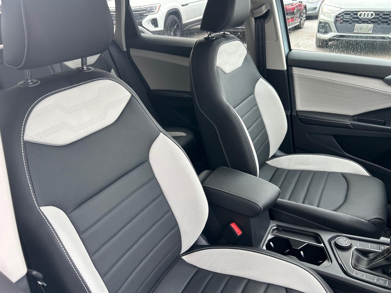 2026 Volkswagen Taos Highline 4dr All-Wheel Drive 4MOTION Photo