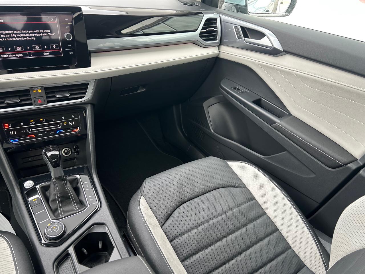 2026 Volkswagen Taos Highline 4dr All-Wheel Drive 4MOTION Photo