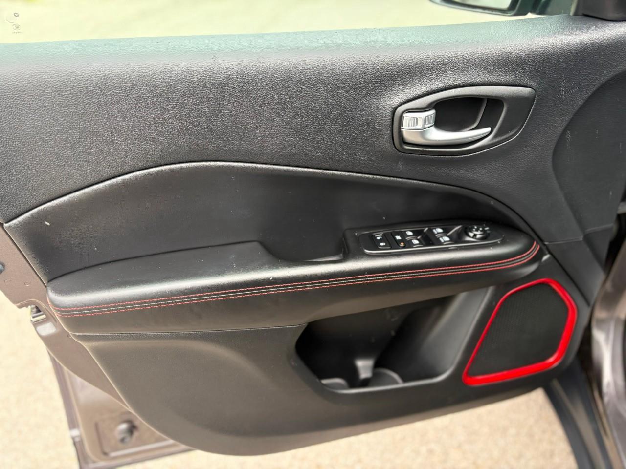 2018 Jeep Compass Trailhawk 4dr 4x4 Photo