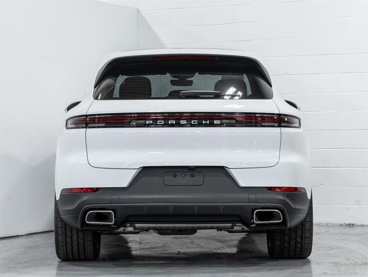 2025 Porsche Cayenne  Photo