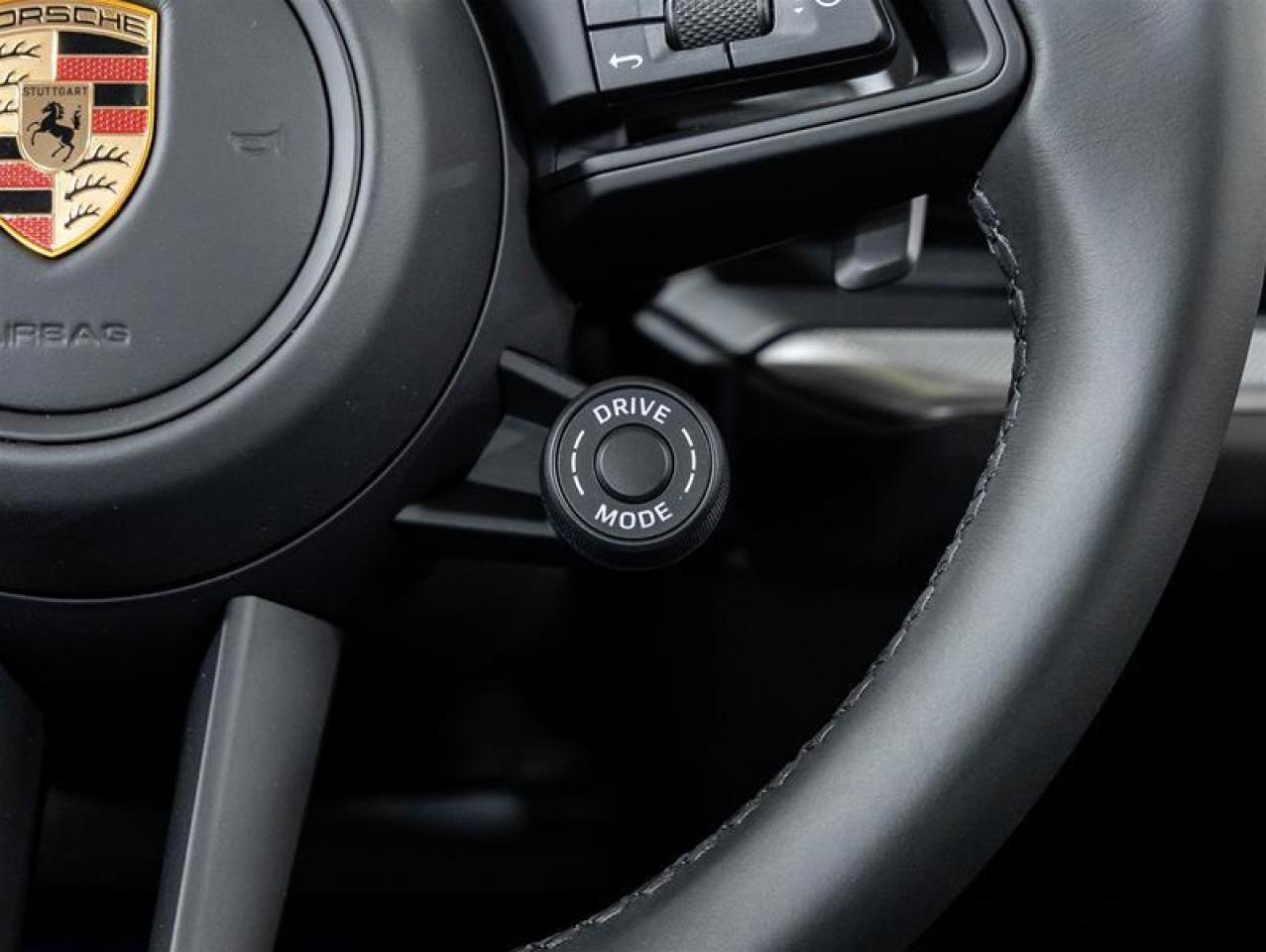 2025 Porsche Cayenne  Photo