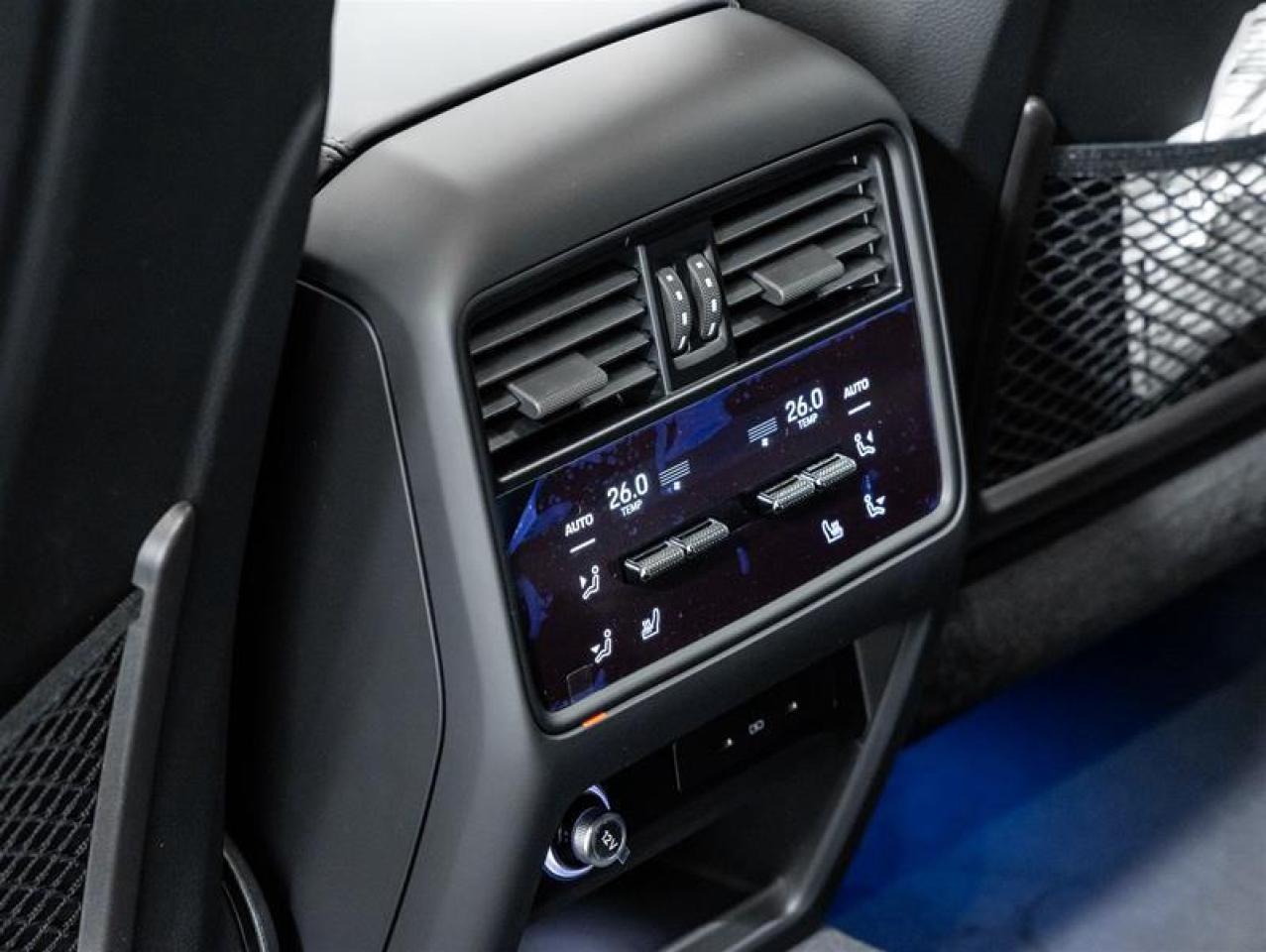 2025 Porsche Cayenne  Photo