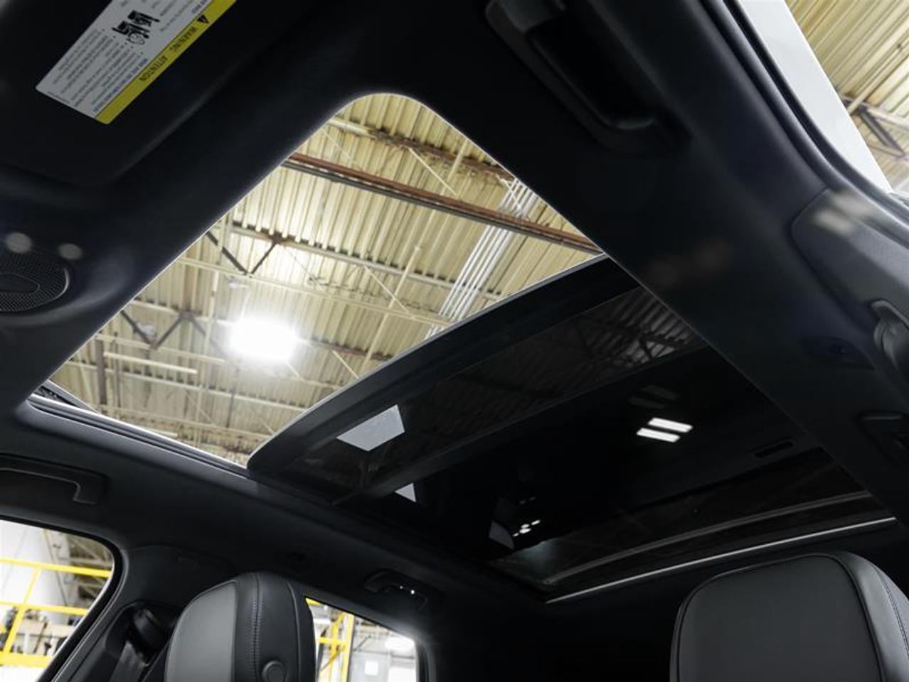 2025 Porsche Cayenne  Photo