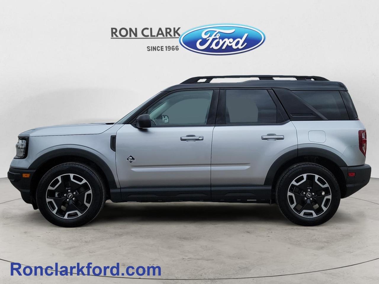 2022 Ford Bronco Sport Outer Banks 4dr 4x4 Photo3