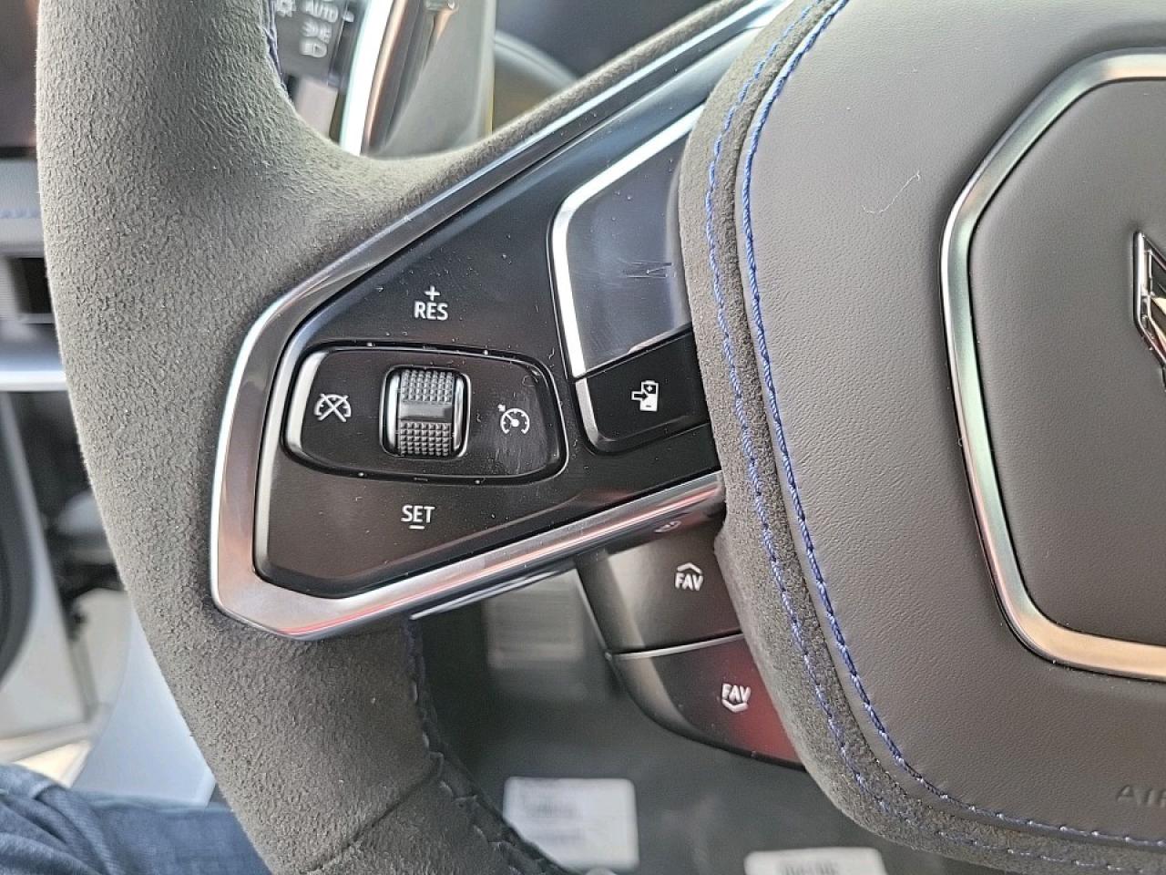 2026 Chevrolet Corvette E-Ray w/2LZ 2dr Convertible Photo