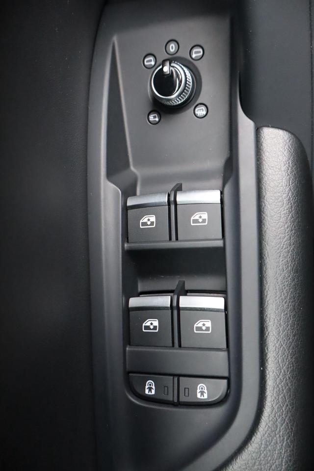 2024 Audi Q5 45 Progressiv 4dr All-Wheel Drive quattro Sport Utility Photo