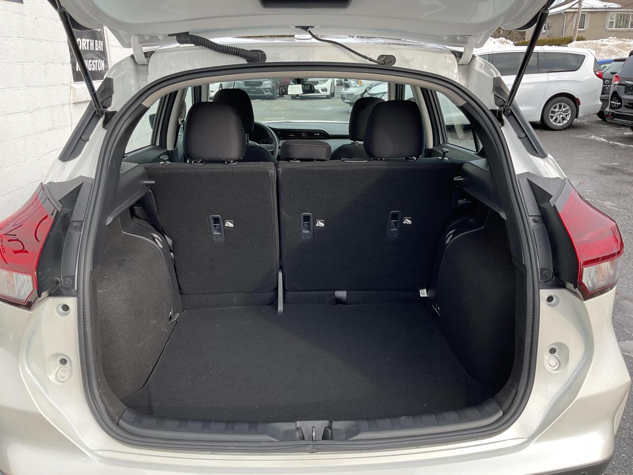 2024 Nissan Kicks SV 4dr Front-Wheel Drive Photo